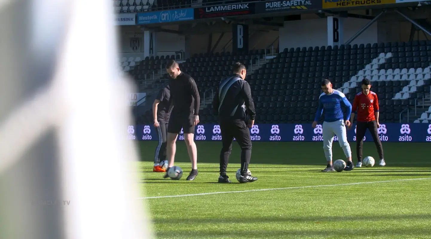 kandidaten voetballen samen kandidaten voetballen samen